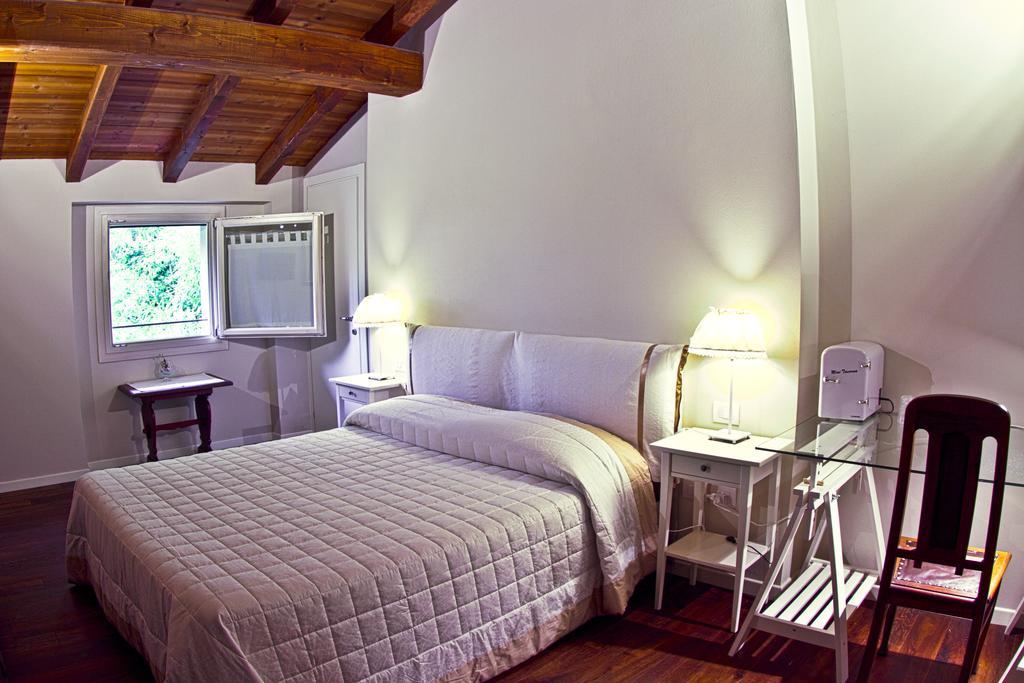 Locanda Del Toro كالديرارا دي رينو المظهر الخارجي الصورة